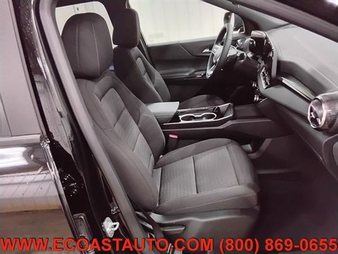 Used 2025 Chevrolet Equinox LT image 14