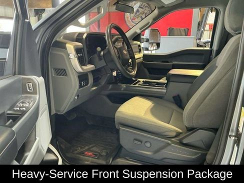 Used 2024 Ford F250 XLT AWD/4WD image 4