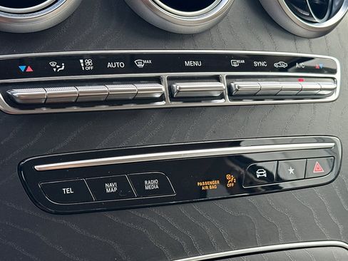 Used 2022 Mercedes-Benz GLC 300 GLC 300 image 21