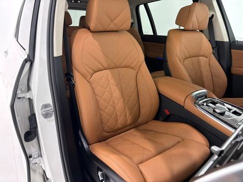 Used 2026 BMW X7 xDrive40i AWD/4WD image 21