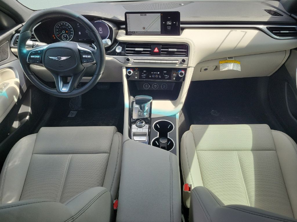 Used 2025 Genesis G70 2.5T RWD image 12