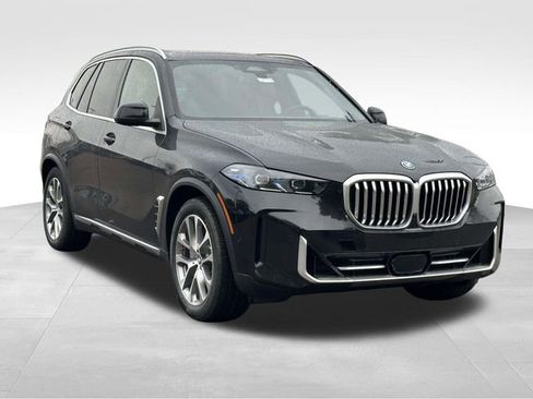 New 2026 BMW X5 xDrive50e w/ Premium Package image 1