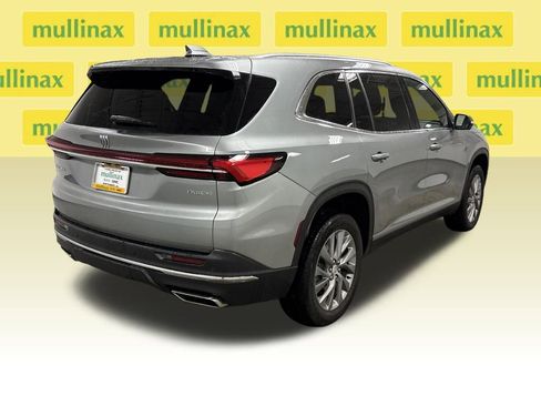 Used 2025 Buick Enclave Preferred image 15