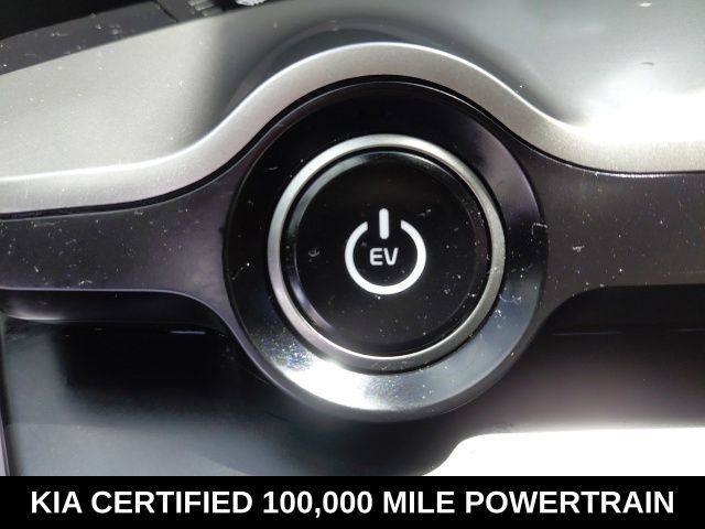 Certified 2025 Kia EV6 Light RWD image 16