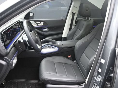 Certified 2026 Mercedes-Benz GLS 450 4MATIC image 18