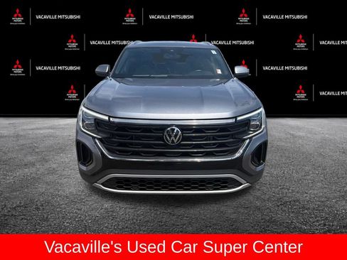 Used 2025 Volkswagen Atlas Cross Sport SE FWD image 8
