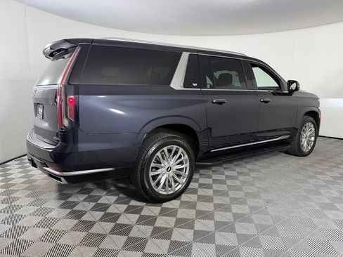 Used 2022 Cadillac Escalade ESV Premium Luxury w/ LPO, Floor Liner Package AWD/4WD image 6