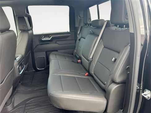 New 2026 GMC Sierra 2500 SLT w/ SLT Premium Package image 13