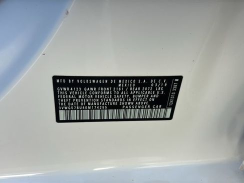 Used 2019 Volkswagen Jetta SEL Premium FWD image 34