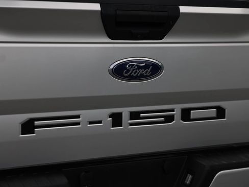 Certified 2019 Ford F150 XLT w/ Equipment Group 302A Luxury AWD/4WD image 30