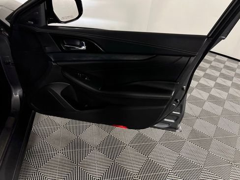 Used 2023 Nissan Maxima Platinum w/ Sport Mat Group image 32