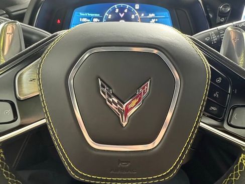 Used 2023 Chevrolet Corvette Stingray Premium Conv w/ Z51 Performance Package image 32