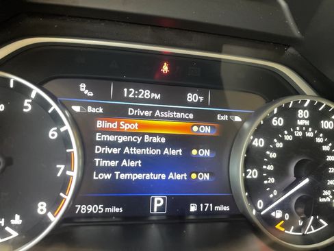 Used 2016 Nissan Murano SL w/ SL Technology Package AWD/4WD image 9
