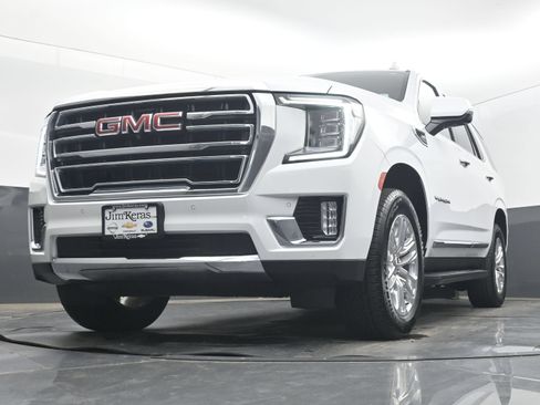 Used 2024 GMC Yukon SLT w/ SLT Luxury Package AWD/4WD image 25