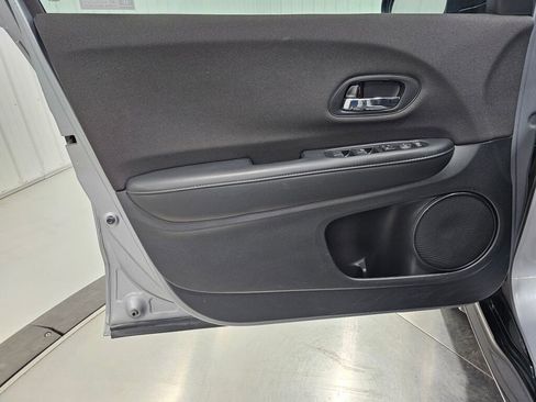 Used 2020 Honda HR-V Sport image 27