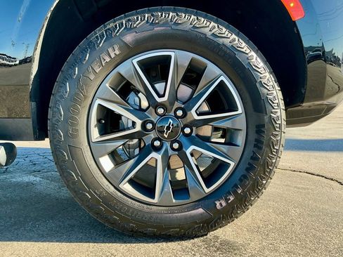 Used 2024 Chevrolet Tahoe Z71 w/ Luxury Package image 21