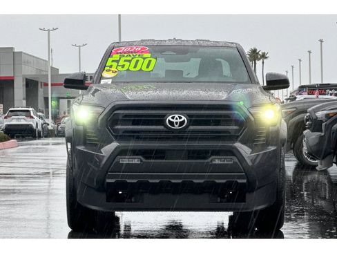 New 2026 Toyota Tacoma SR5 image 9
