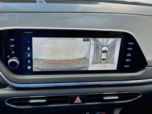Used 2023 Hyundai Sonata Limited w/ Cargo Package FWD image 10