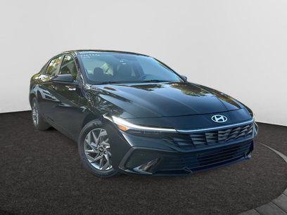 Used 2024 Hyundai Elantra SEL