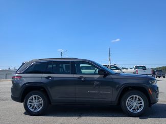 New 2025 Jeep Grand Cherokee Laredo X w/ Luxury Tech Group I video 2