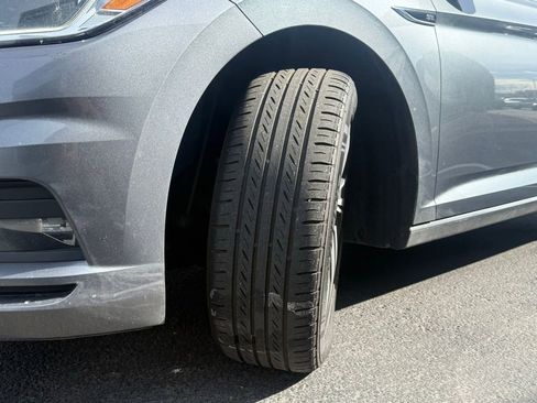 Used 2020 Volkswagen Jetta SEL Premium image 34