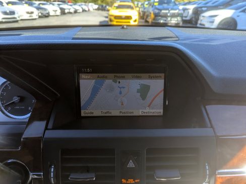 Used 2010 Mercedes-Benz GLK 350 4MATIC image 20