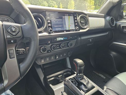 Used 2021 Toyota Tacoma TRD Pro AWD/4WD image 29