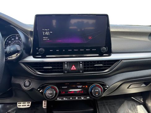 Certified 2024 Kia Forte GT-Line FWD image 11