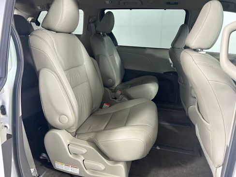 Used 2016 Toyota Sienna XLE Premium w/ Protection Package AWD/4WD image 28