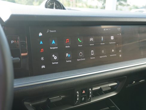 Certified 2025 Porsche Cayenne Coupe AWD/4WD image 16
