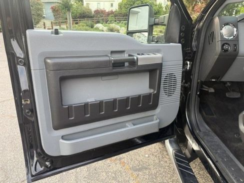 Used 2015 Ford F250 XLT w/ XLT Value Package AWD/4WD image 16