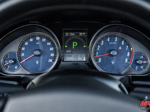 Used 2014 Maserati GranTurismo Sport RWD image 9