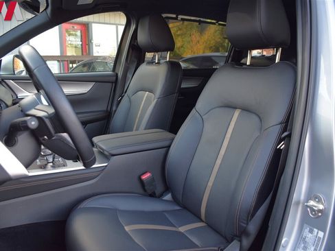 Used 2025 MAZDA CX-90 3.3 Turbo w/ Premium Plus Pkg image 11