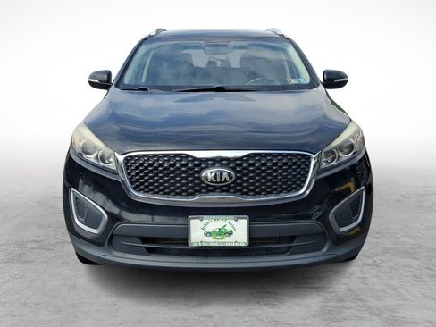 Used 2016 Kia Sorento FWD w/ LX Convenience Package image 2