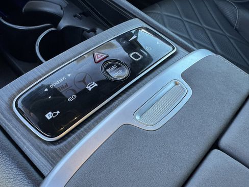 Used 2023 Mercedes-Benz EQS 580 4MATIC SUV image 28