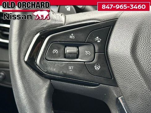 Used 2023 Chevrolet Bolt EUV Premier w/ Sun & Sound Package FWD image 20