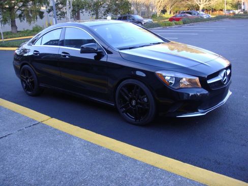 Used 2019 Mercedes-Benz CLA 250 4MATIC image 5