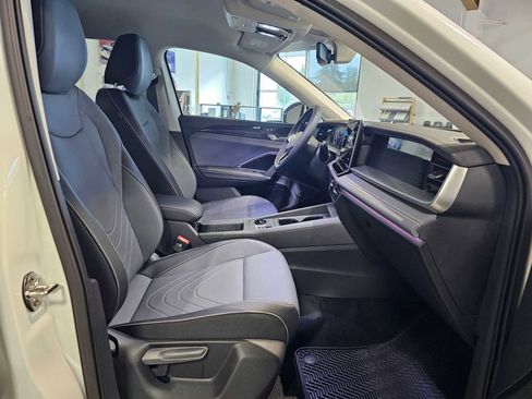 New 2026 Volkswagen Tiguan SE image 10