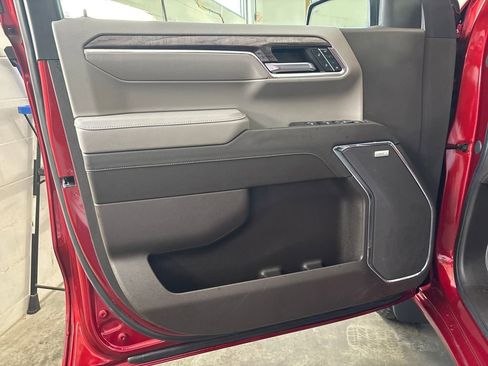 Used 2024 Chevrolet Silverado 1500 LTZ image 13