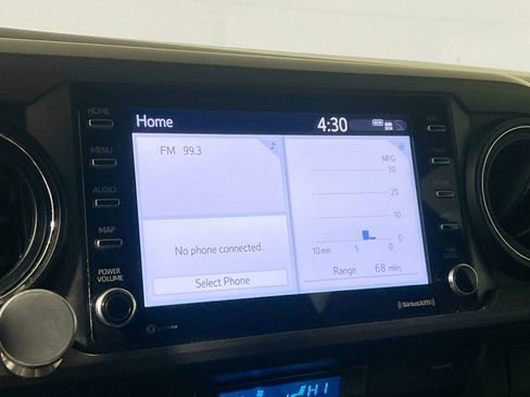 Used 2022 Toyota Tacoma TRD Off-Road image 28