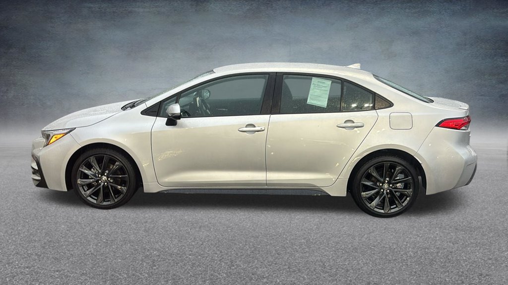 Used 2025 Toyota Corolla SE FWD image 4