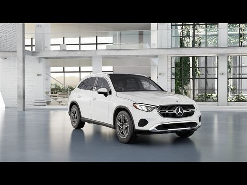 Certified 2026 Mercedes-Benz GLC 300 4MATIC image 5