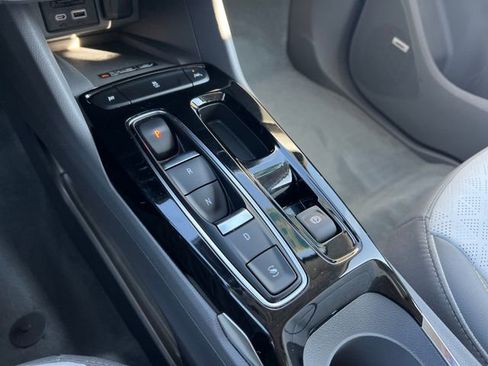 Certified 2023 Chevrolet Bolt EUV Premier w/ Sun & Sound Package FWD image 23