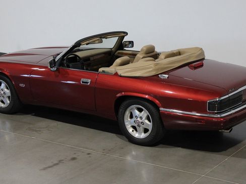 Used 1995 Jaguar XJS 4.0 Convertible RWD image 10