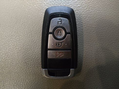 Used 2021 Ford Expedition XLT RWD image 32