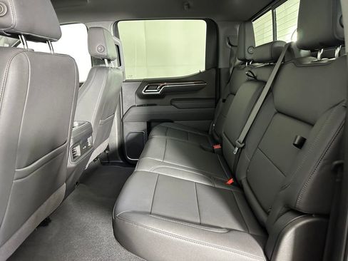 Used 2025 Chevrolet Silverado 1500 LT Trail Boss w/ Convenience Package II AWD/4WD image 23