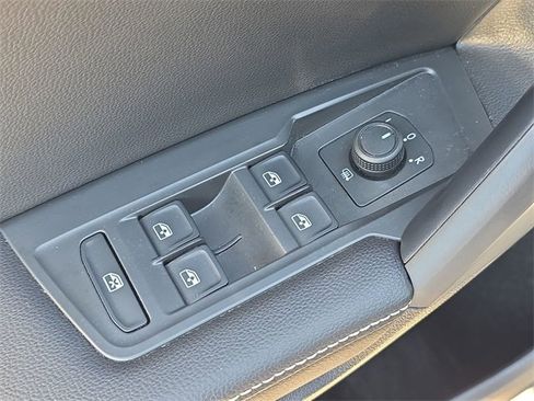 Certified 2022 Volkswagen Tiguan S image 16