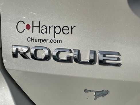 Used 2019 Nissan Rogue SL w/ Premium Package image 21