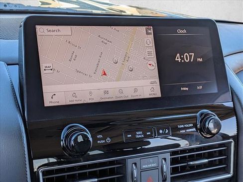 Used 2024 Nissan Armada SL w/ Captain's Chairs Package image 13