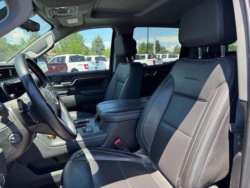 Used 2024 GMC Sierra 1500 Denali w/ Denali Reserve Package AWD/4WD image 10